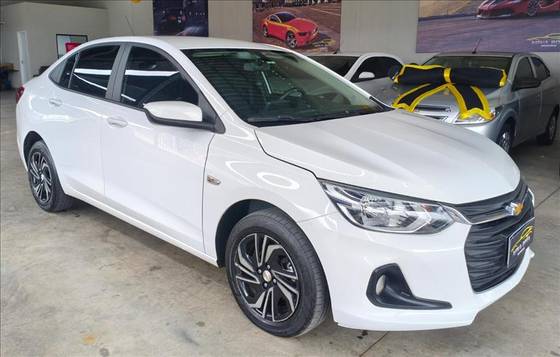 CHEVROLET ONIX 1.0 TURBO FLEX PLUS LT MANUAL CHEVROLET ONIX 1.0 TURBO FLEX PLUS LT MANUAL